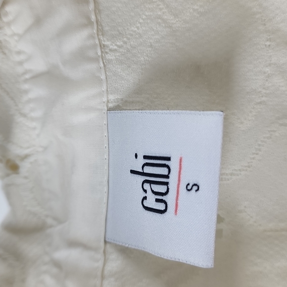 Cabi cream colored lace button down lightweight jacket blouse - Picture 4 of 5